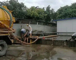 镇平抽化粪池自动清理的方法